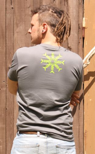 T- Shirt Herren grau / grün " Sonne"